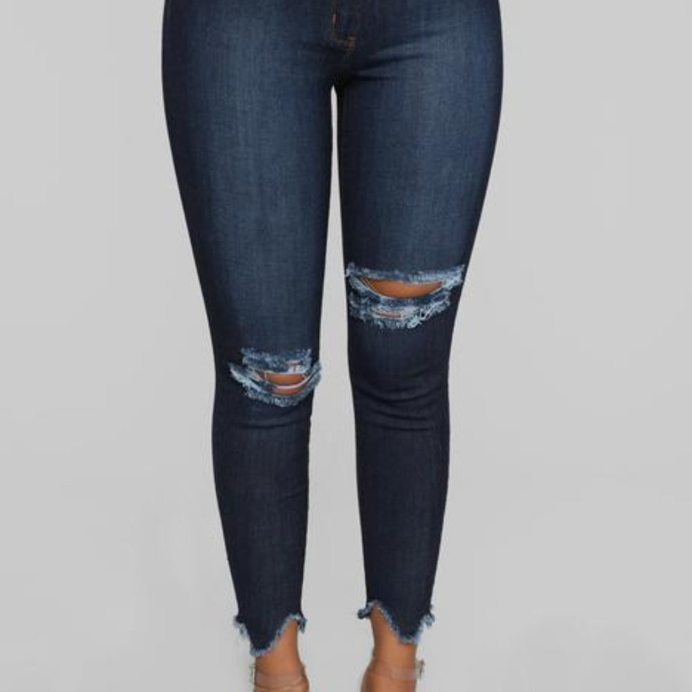 FASHION NOVA well played jeans NWT - Picture 2 of 3